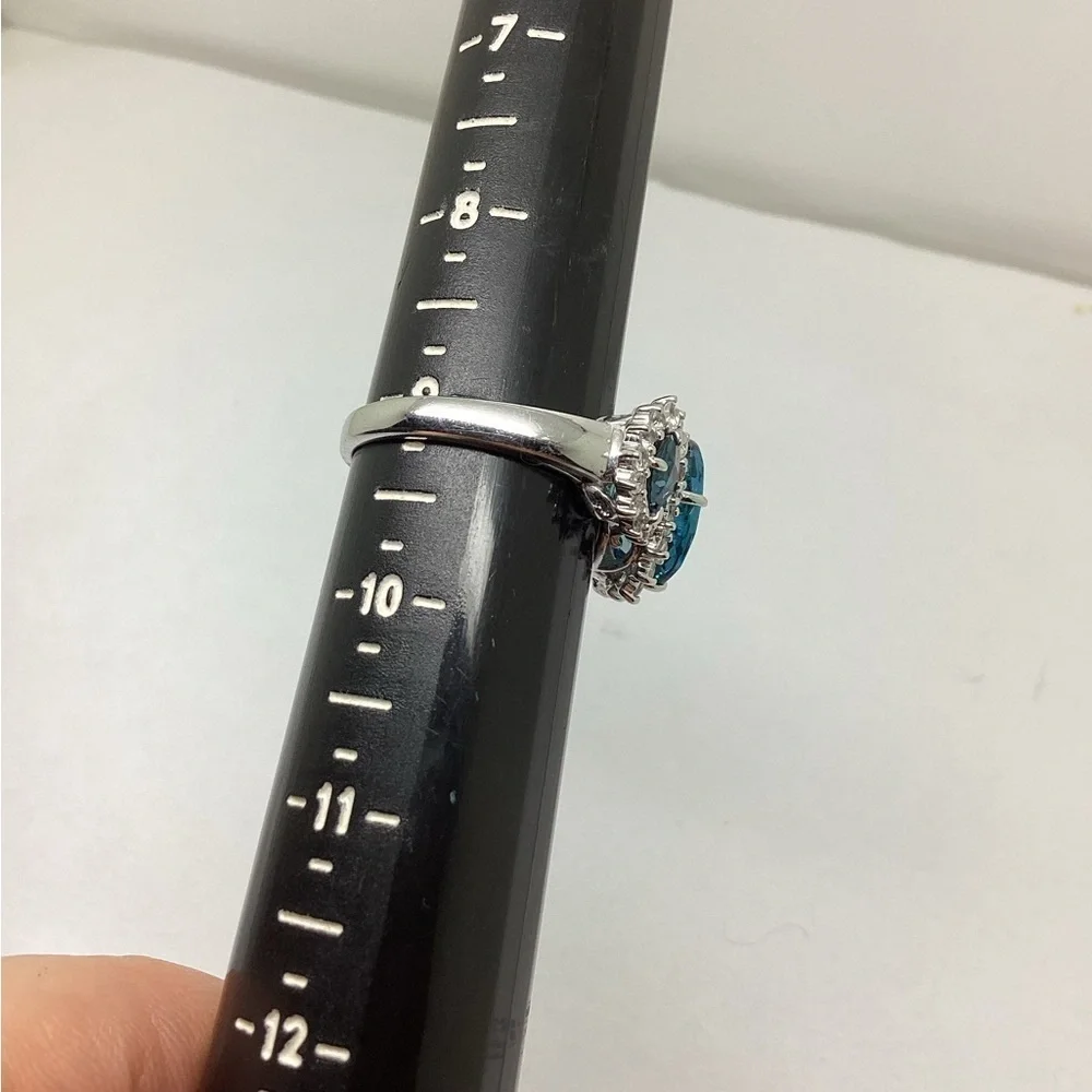 Sterling silver blue topaz designer ring size 9